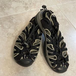 Keens women’s size 7 sandals